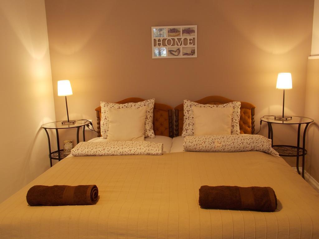 Eden Villa Apartmanhaz 블로톤퓌레드 외부 사진